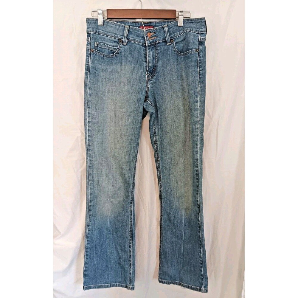 Levi's Women's Size 6 Medium 526 Slender Boot Cut Blue Denim Jeans Cotton Blend